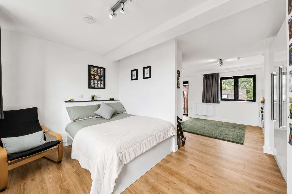A Super Large Studio in Leicester