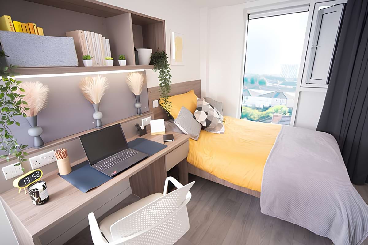 A typical Harper Road En-Suite